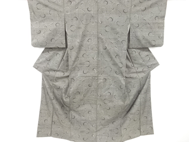 唐草模様織り出し本場泥大島紬着物(9マルキ)(重ね衿付き)